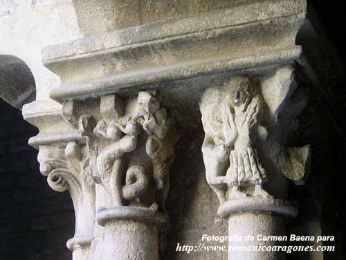 CAPITELES DEL CLAUSTRO